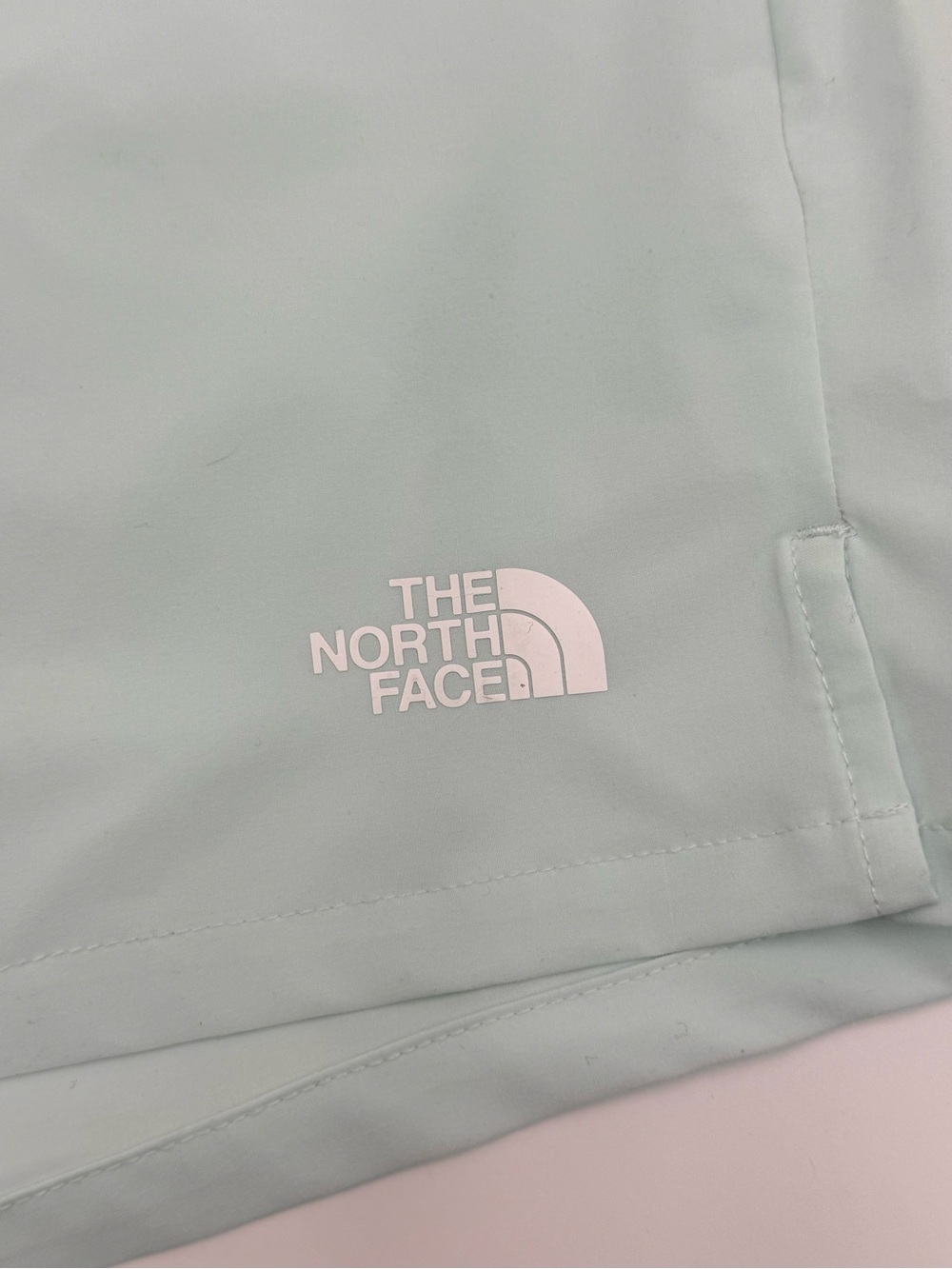 The North Face Wander Shorts Womens Large Colorblock Neon Running Athletic NWT - Picture 2 of 12